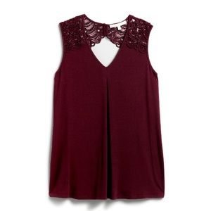 Daniel Rainn Crochet Knit Top